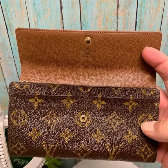 Louis Vuitton Monogram Minibag & Sarah Wallet - Picture 6 of 16
